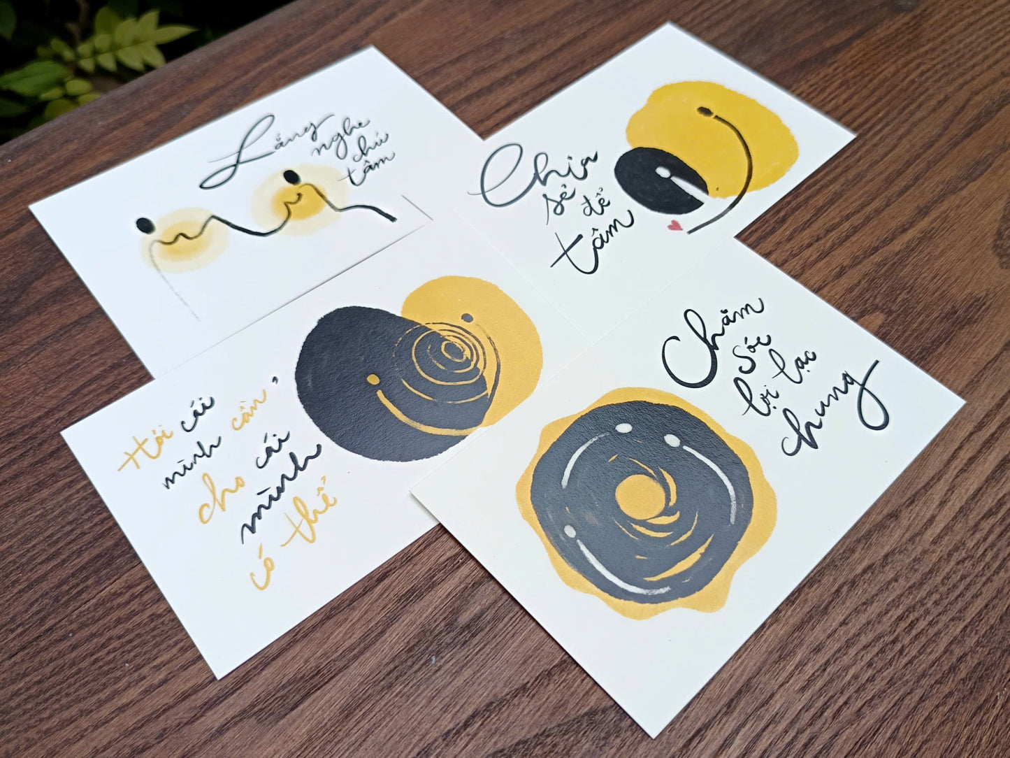 Thiệp vẽ tay Tinh thần Vòng tròn